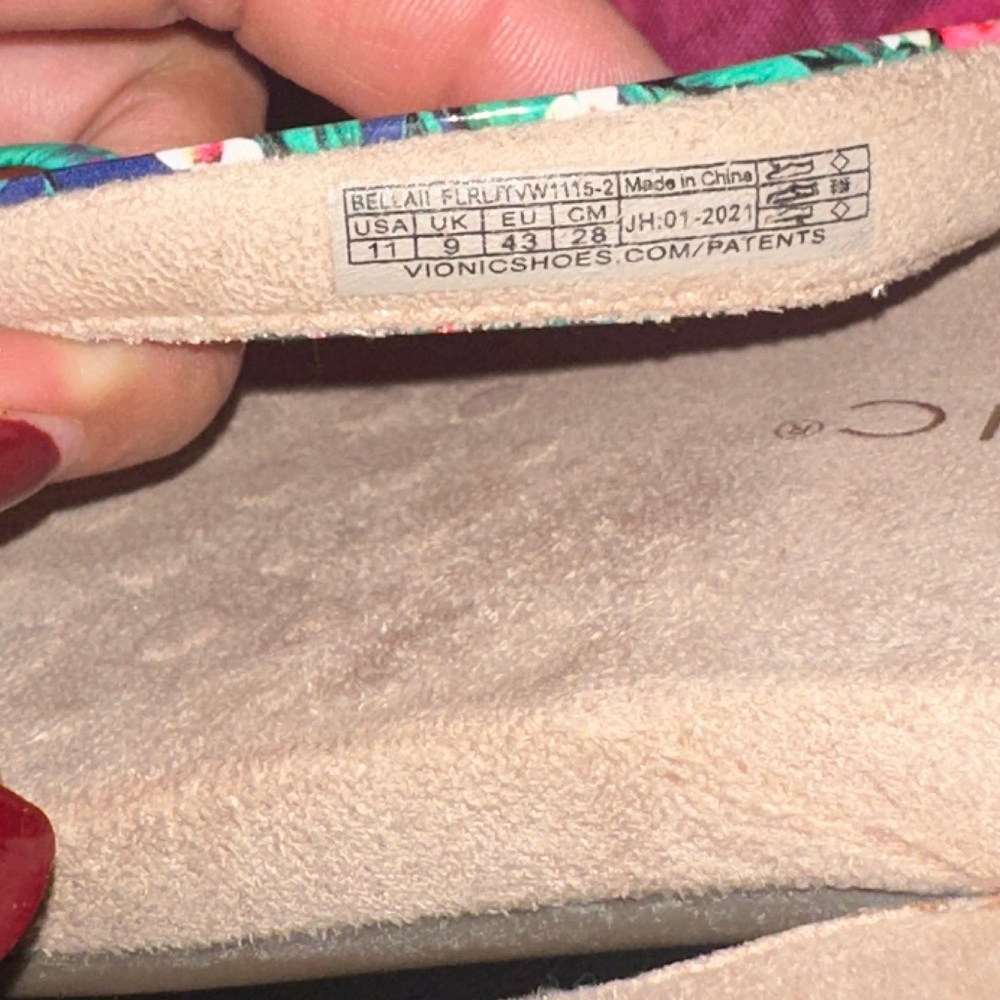 VIONIC BELLA II TOE POST SANDAL WOMEN'S. Size 11 - Picture 5 of 5